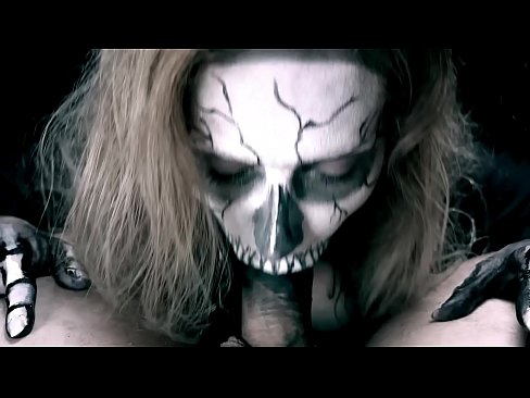 ❤️ Demonska djevojka siše kurac svojim crnim ustima i guta spermu. ️❌ Samo porno na bs.hentai-menu.ru ❌❤